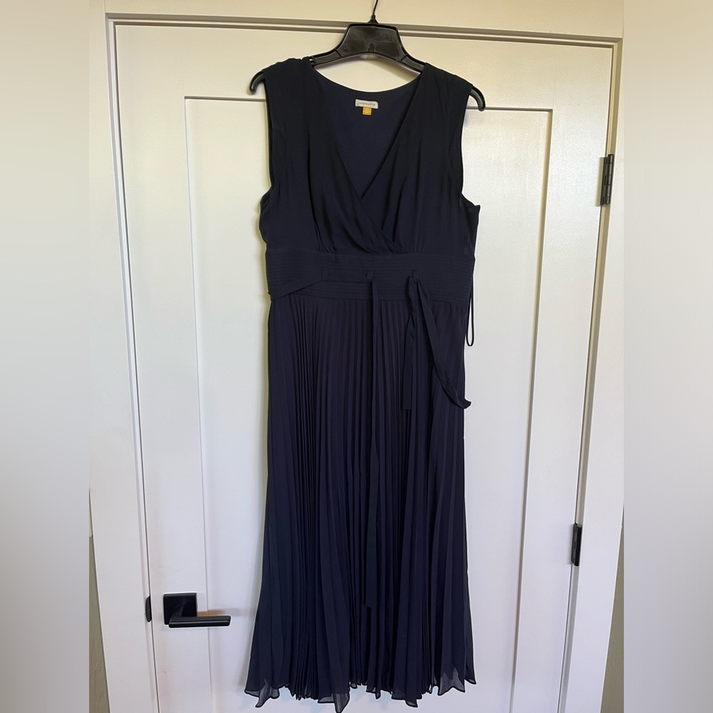 Bought from Anthropologie, Leifsdottir dress, size 10, side zipper, tie back